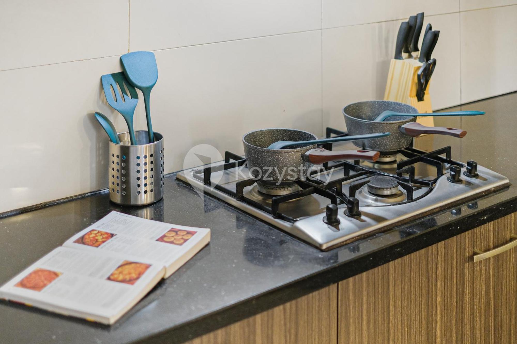 Corinna By Kozystay - Senayan Apartment *